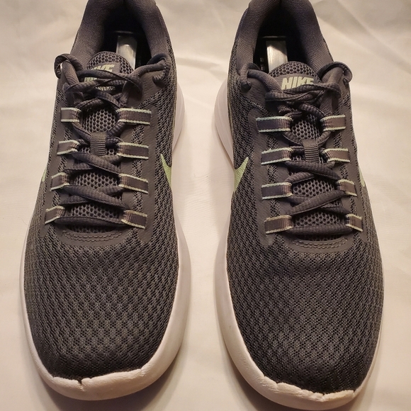 Nike Lunarconverge Fresh Mint Womens Sneaker Size 9 Style Number 852469-004 - Picture 6 of 9